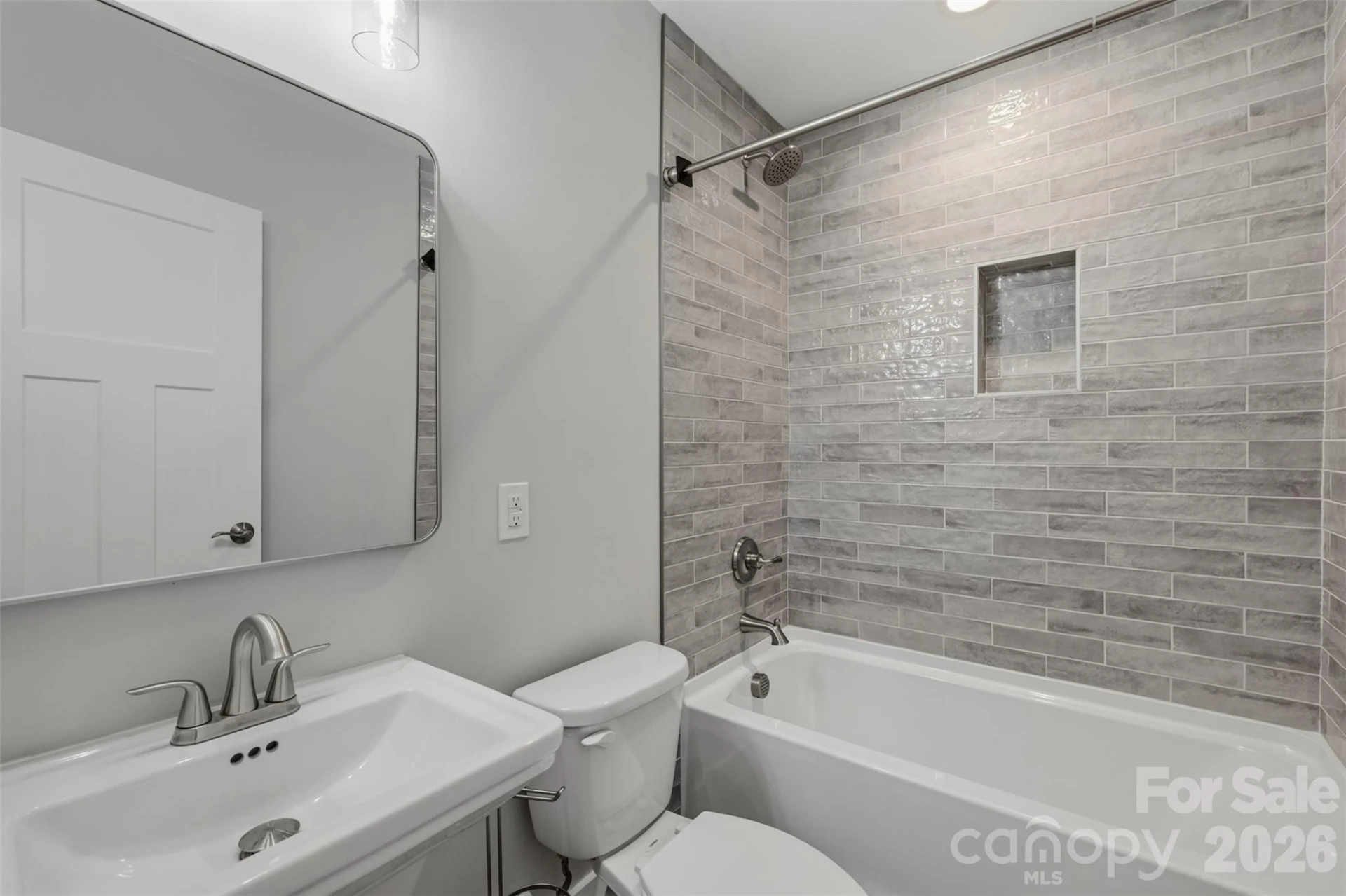 2414 Dickens Avenue - Photo 25