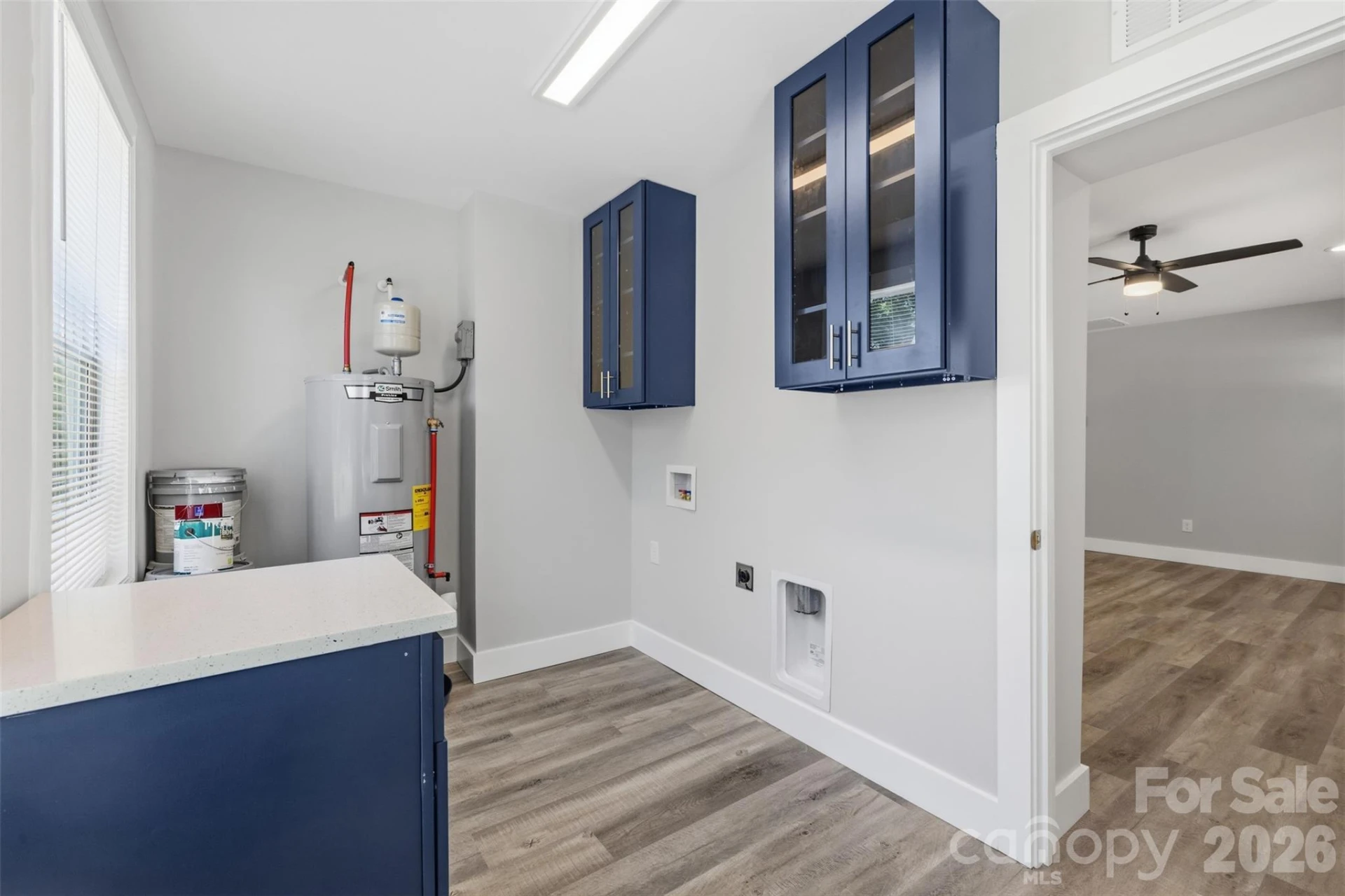 2414 Dickens Avenue - Photo 26