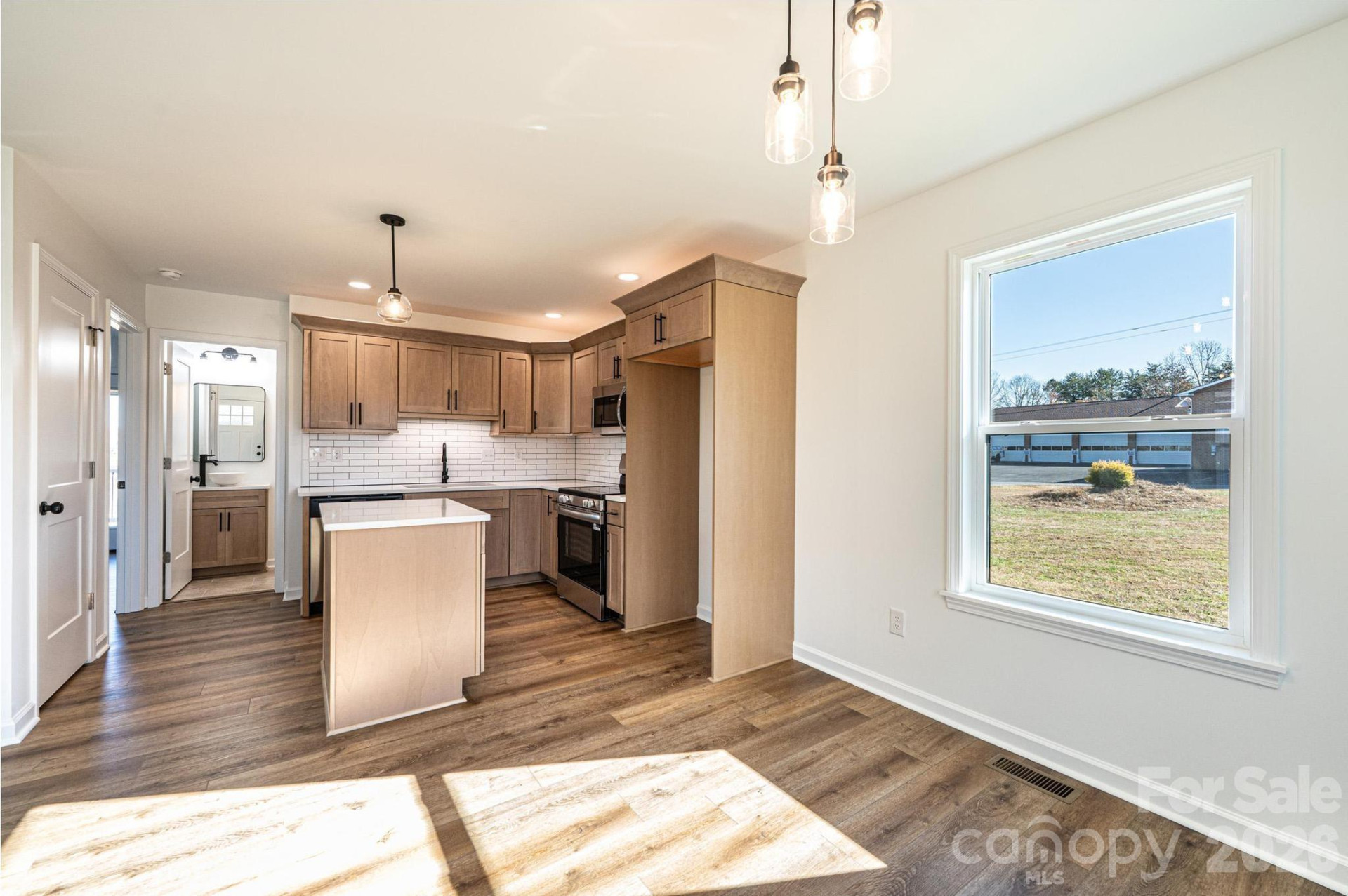 200 Center Street - Photo 5