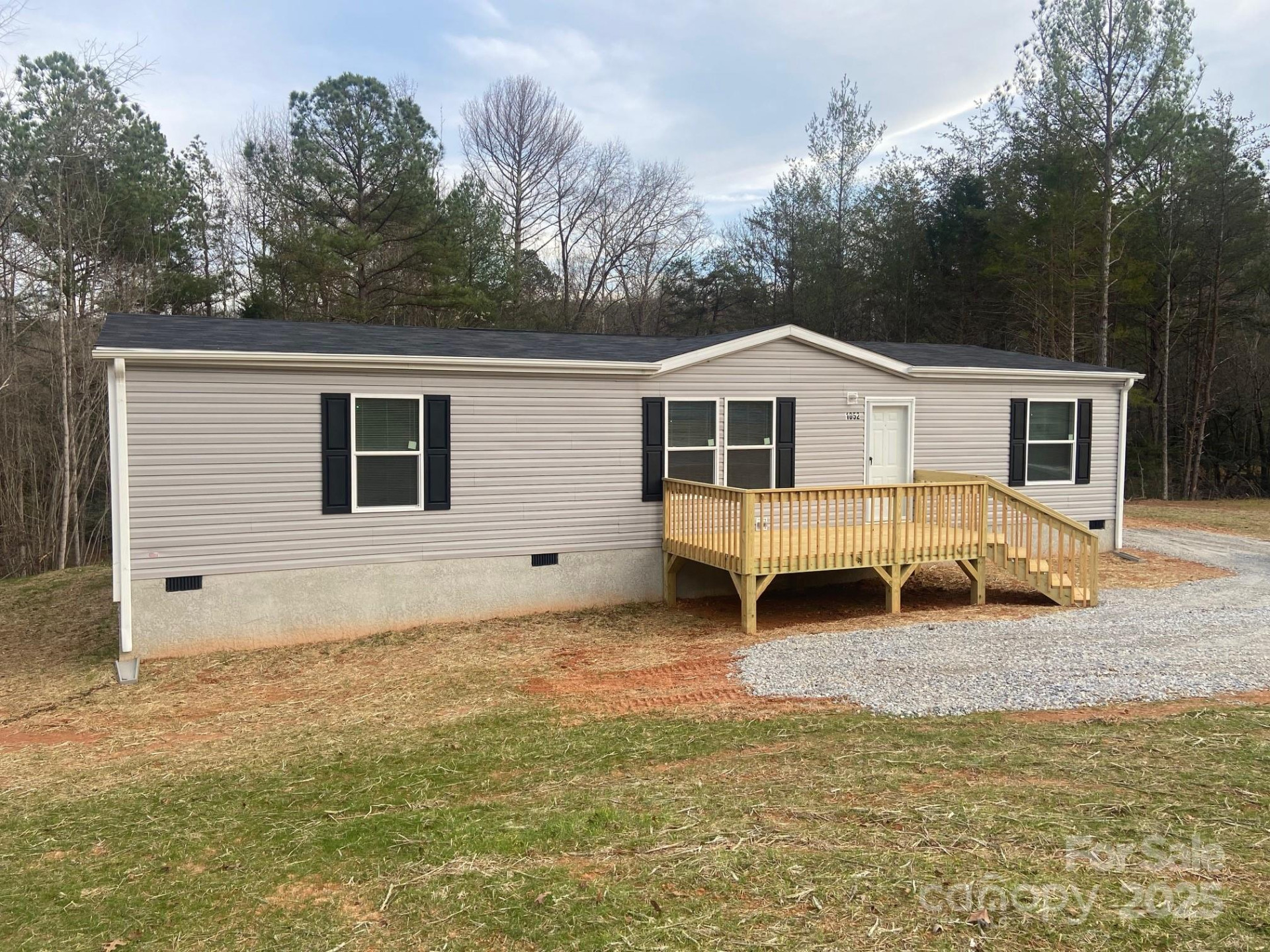 1052 Benfield Woods