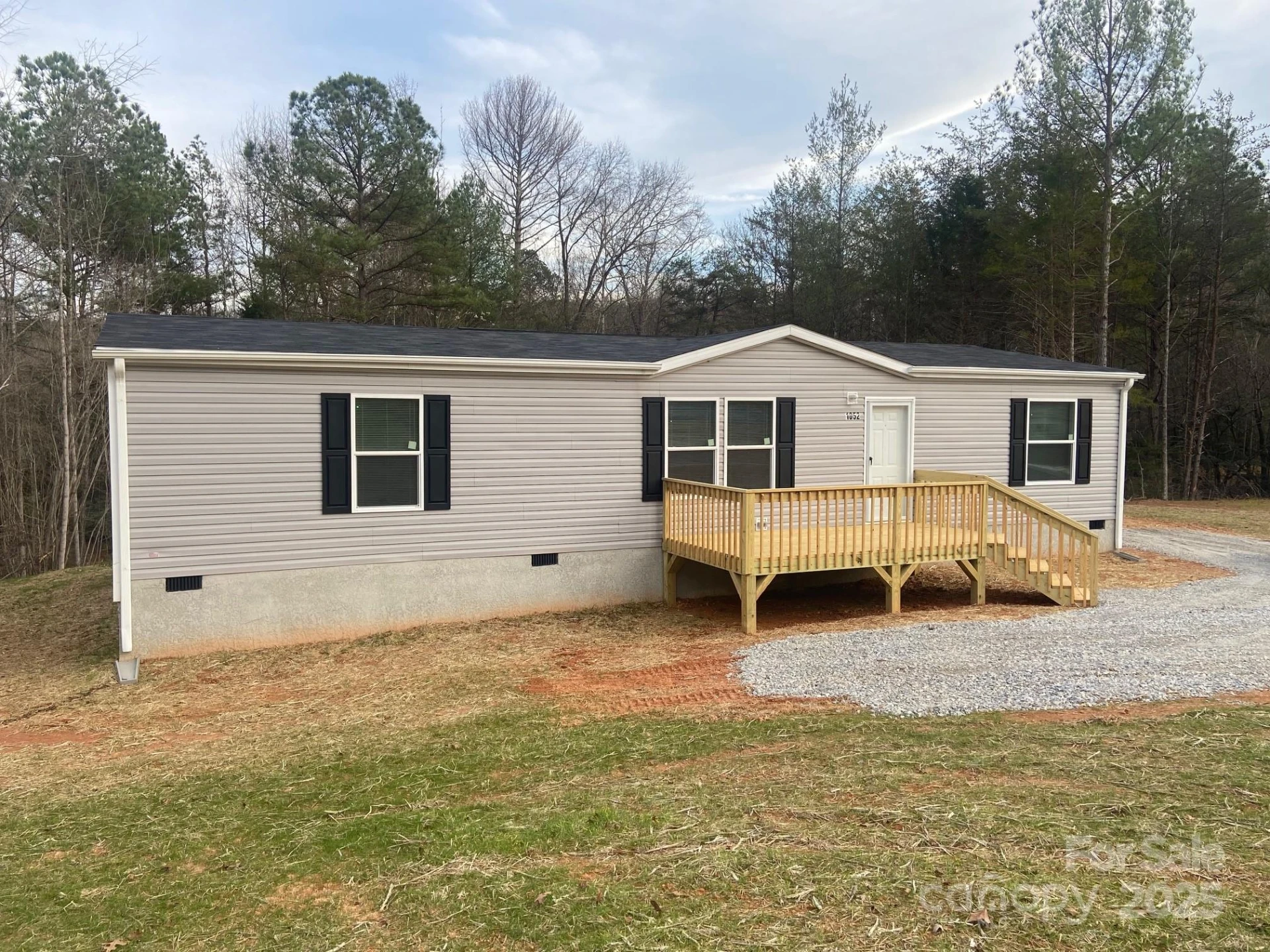 1052 Benfield Woods