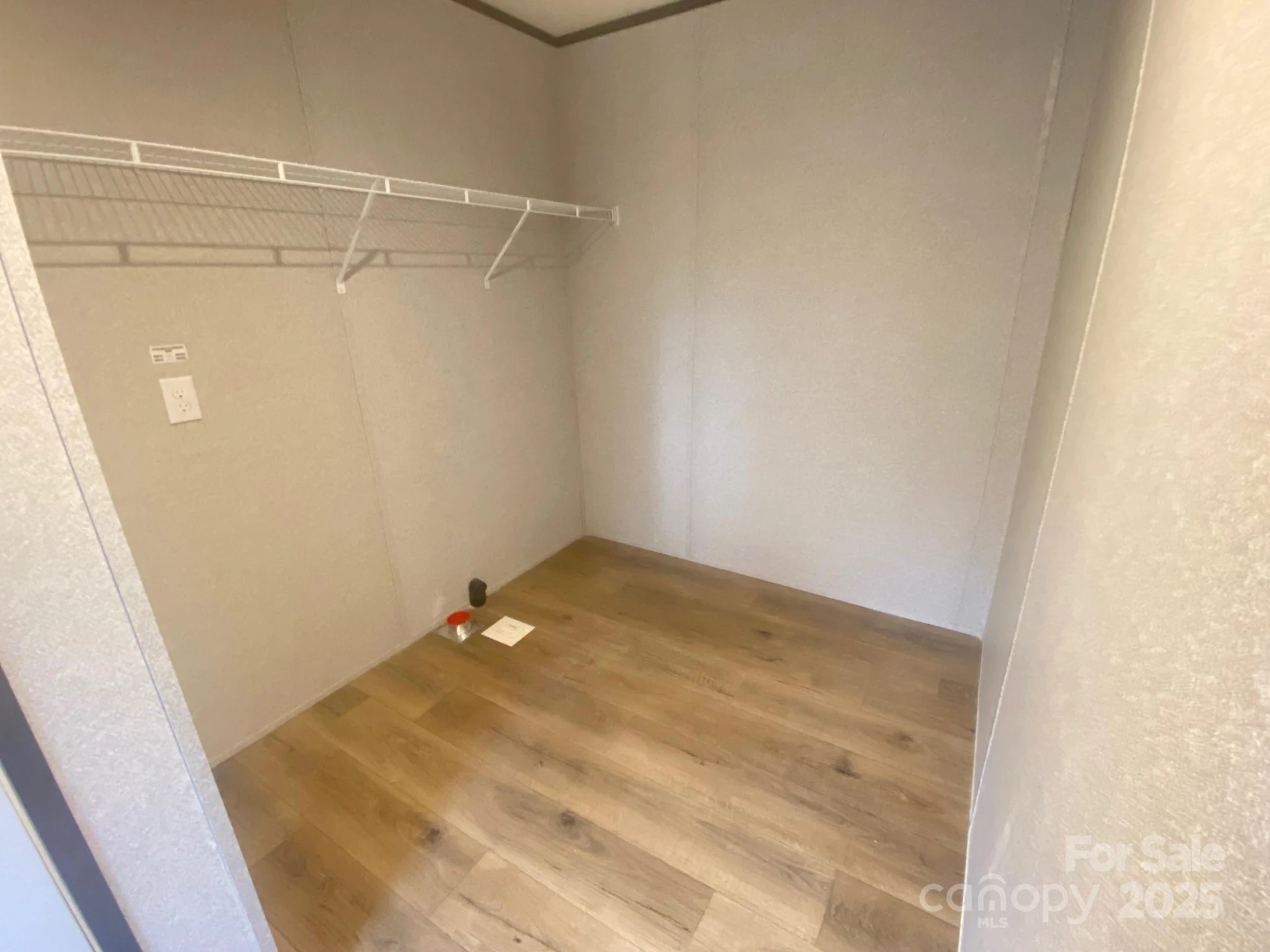 1052 Benfield Woods - Photo 11