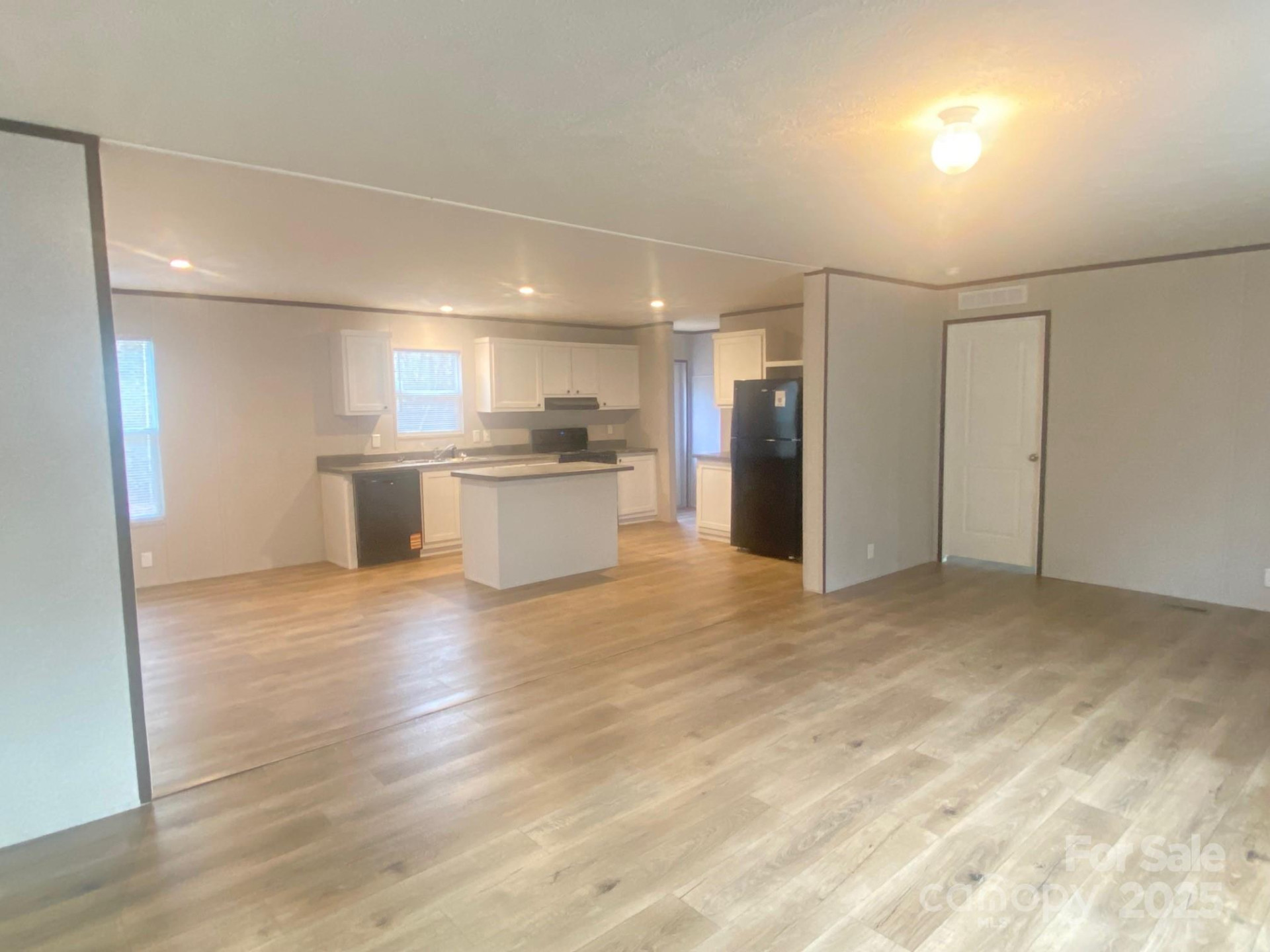 1052 Benfield Woods - Photo 4