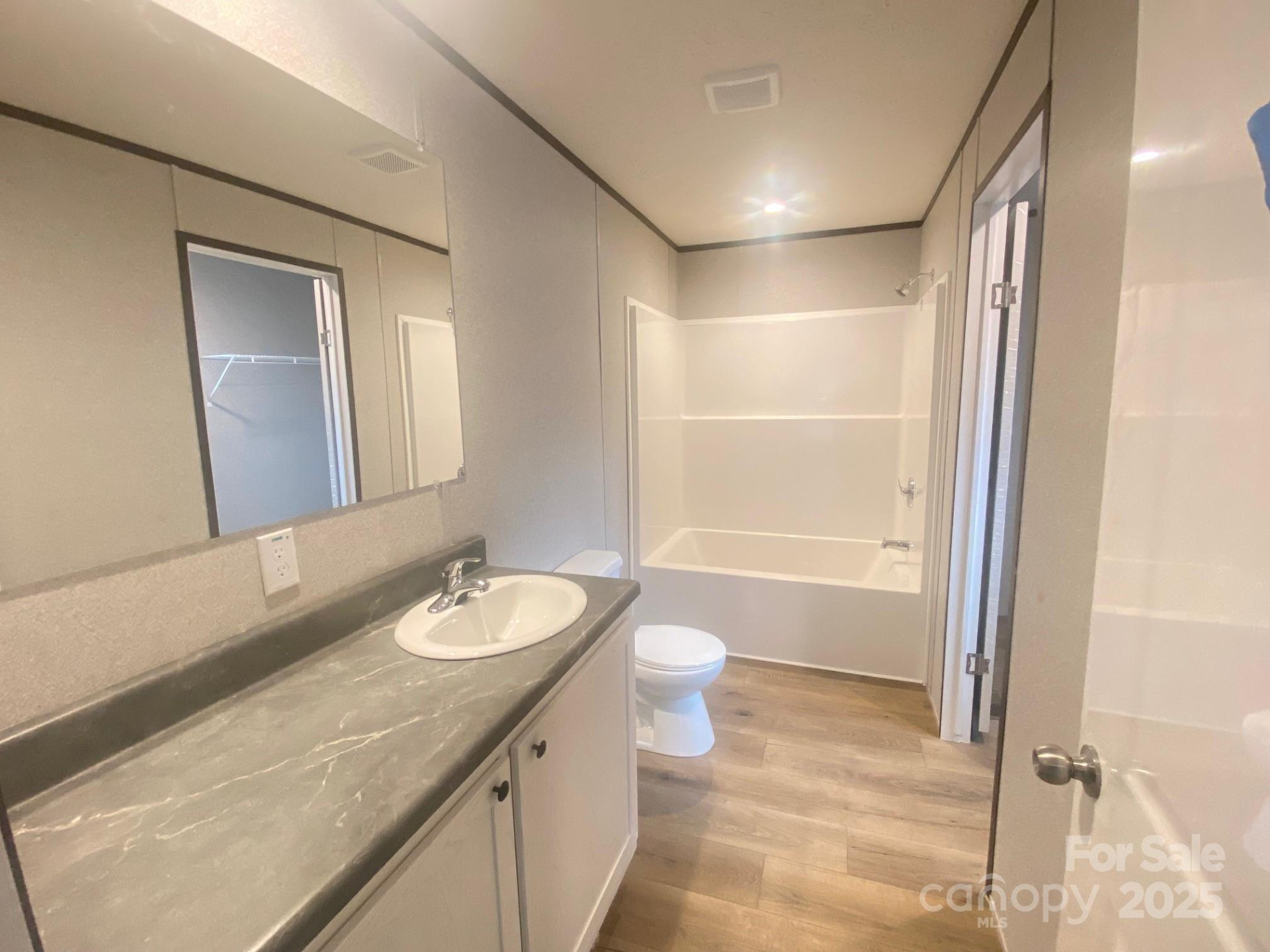 1052 Benfield Woods - Photo 9