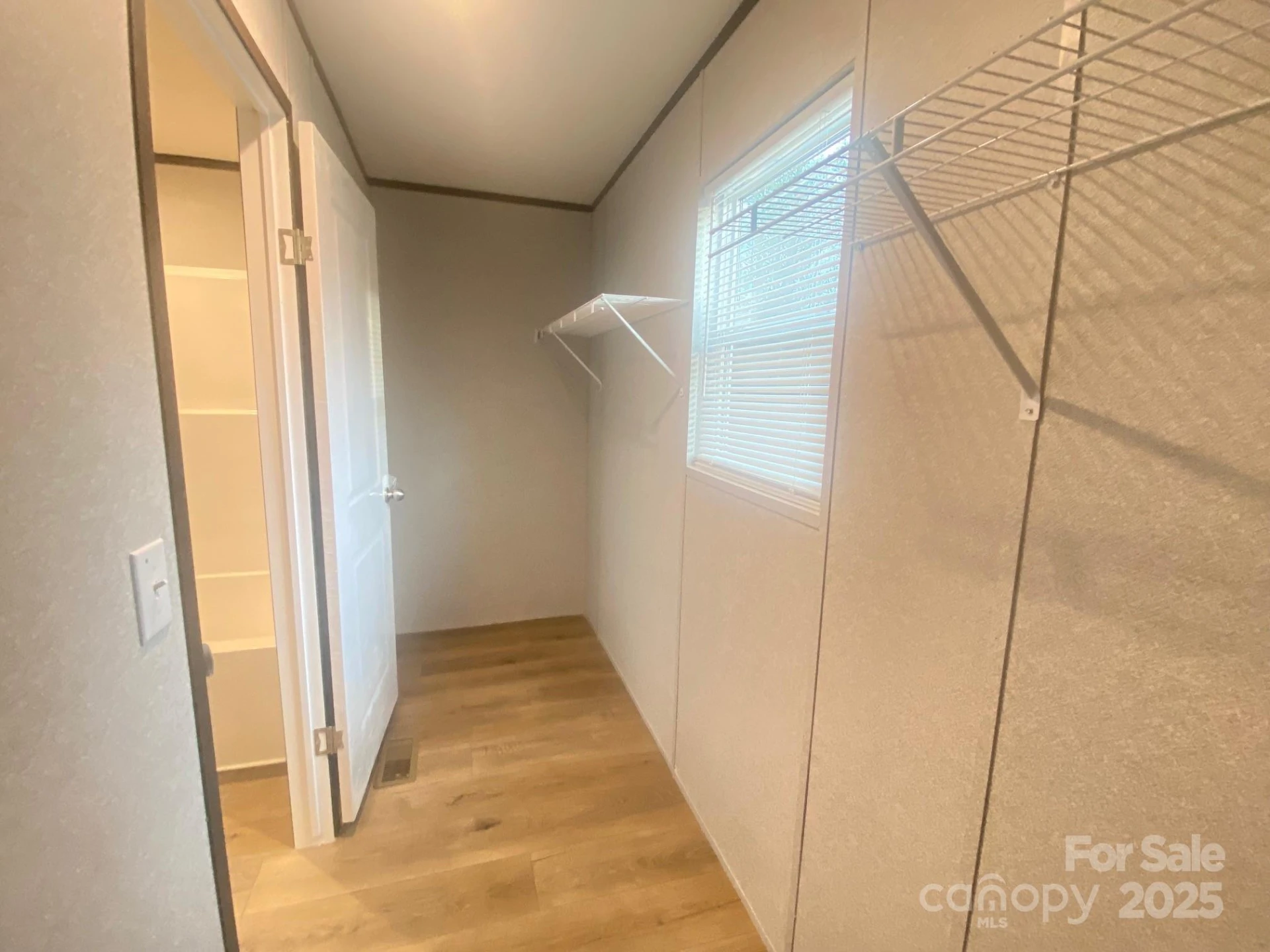 1052 Benfield Woods - Photo 10