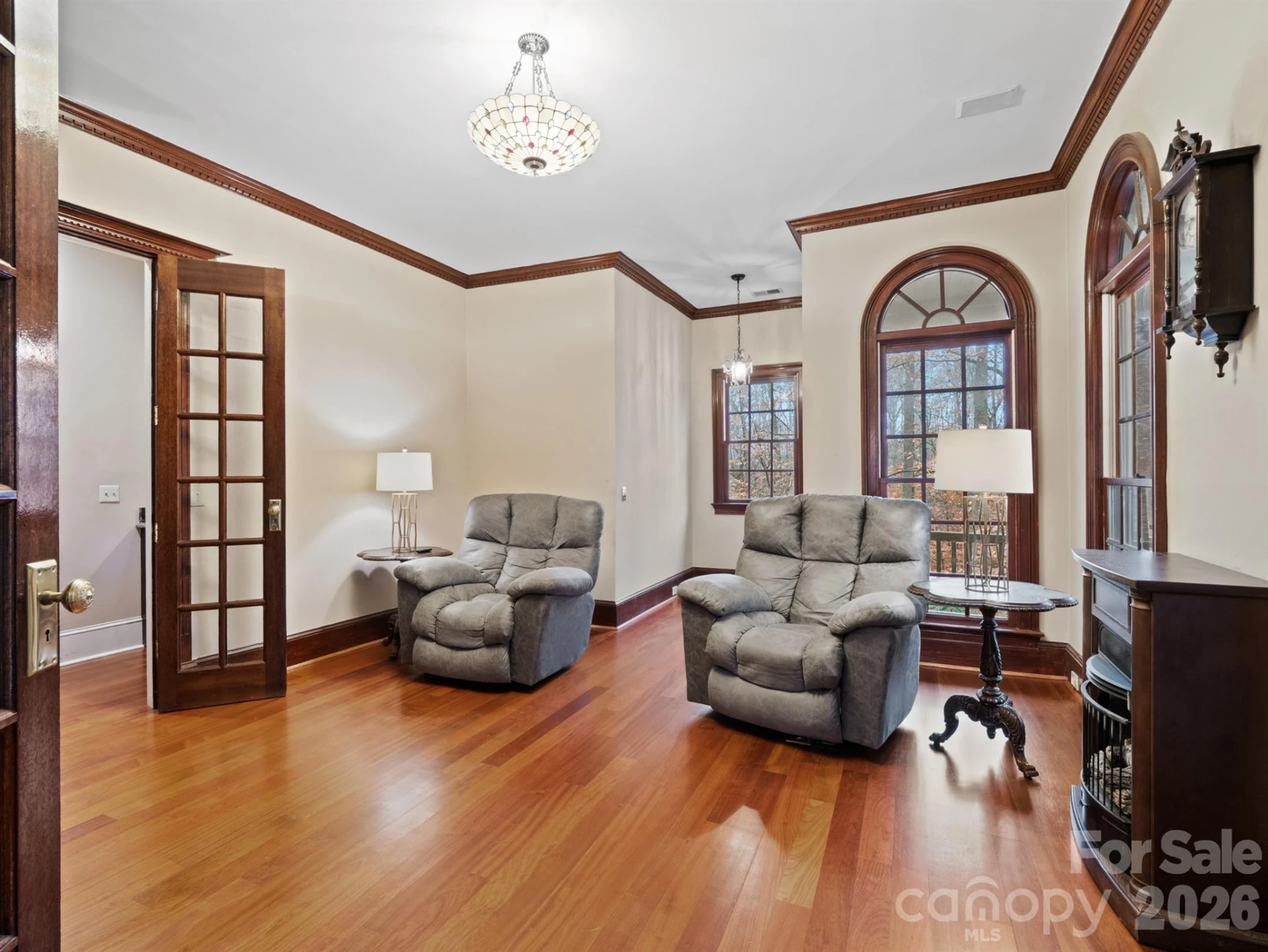 1090 Saunders Drive - Photo 18