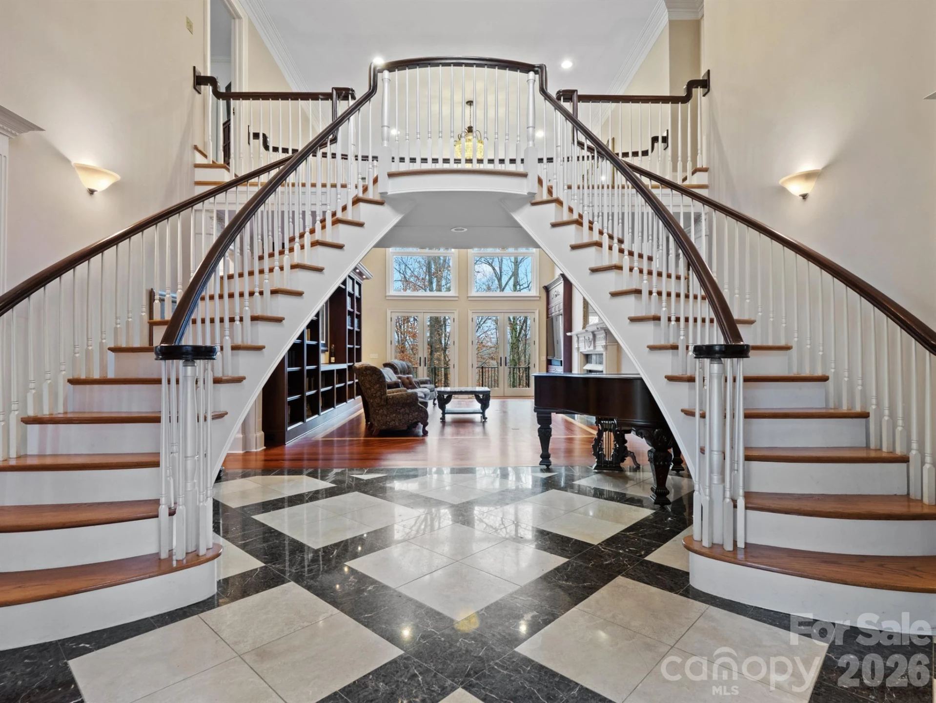 1090 Saunders Drive - Photo 3