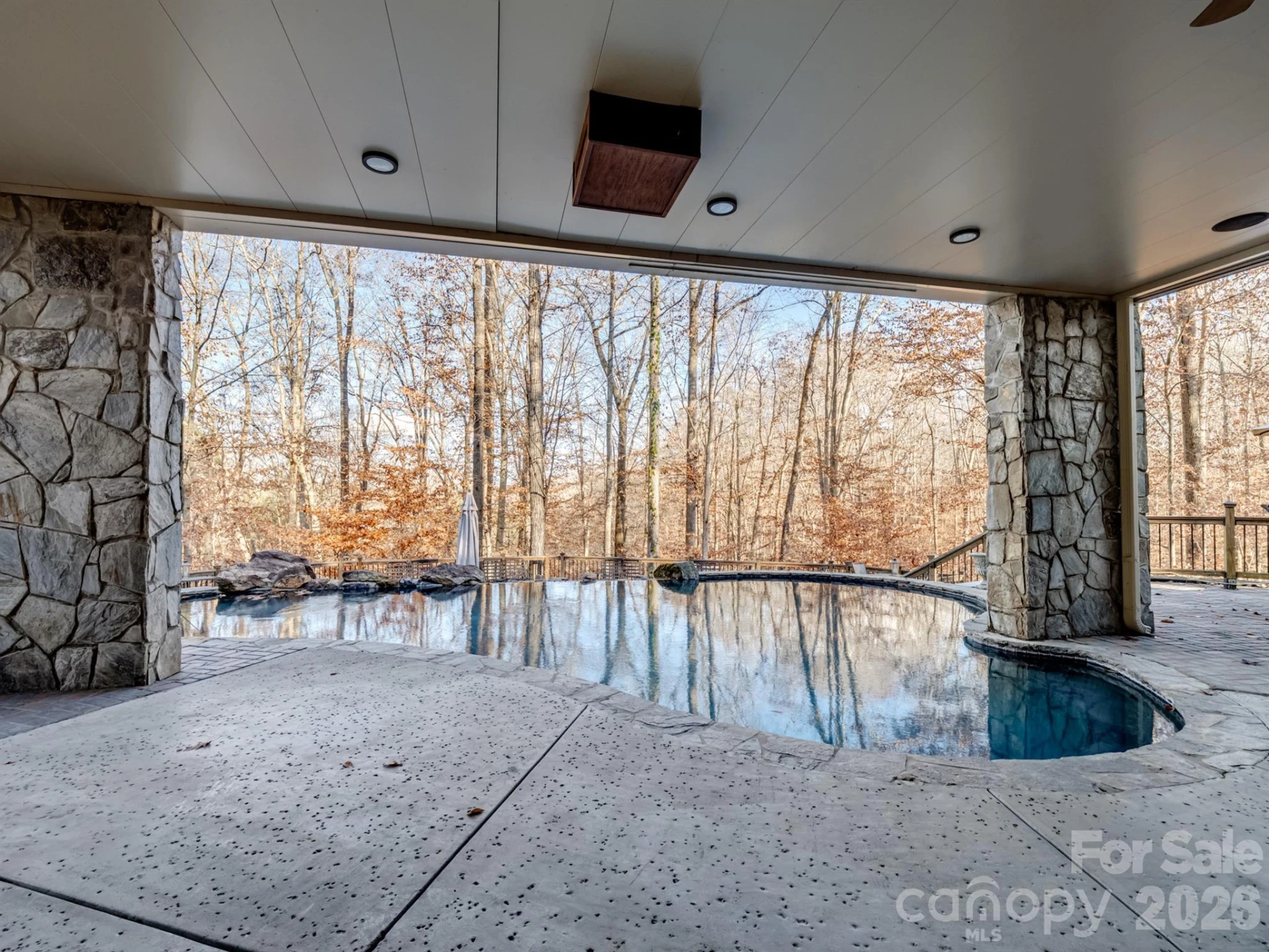 1090 Saunders Drive - Photo 33