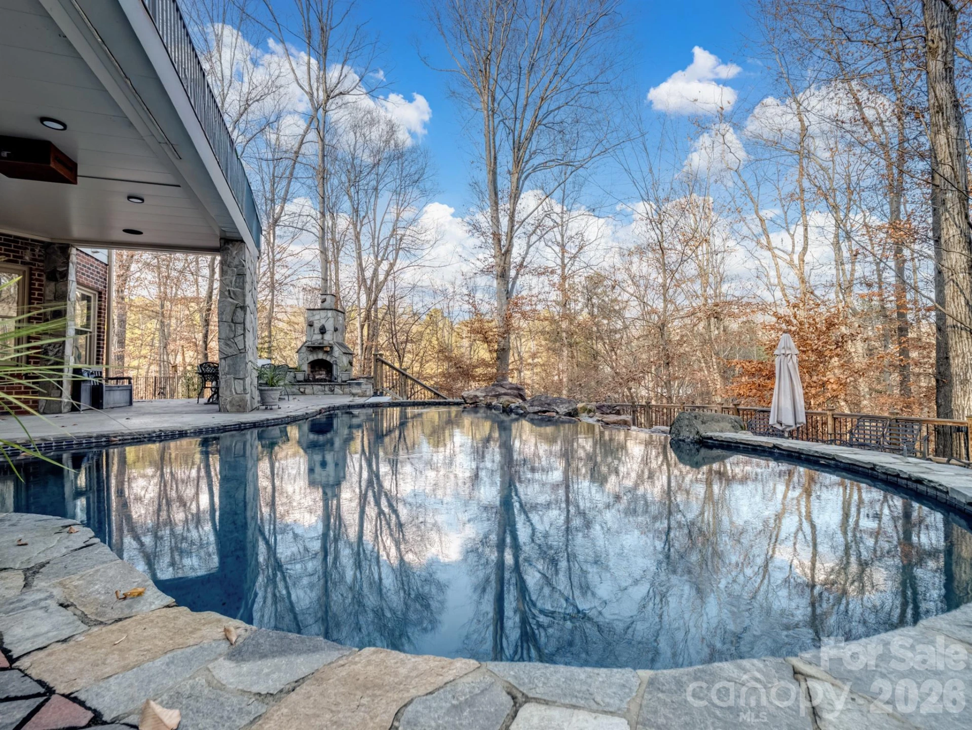 1090 Saunders Drive - Photo 35