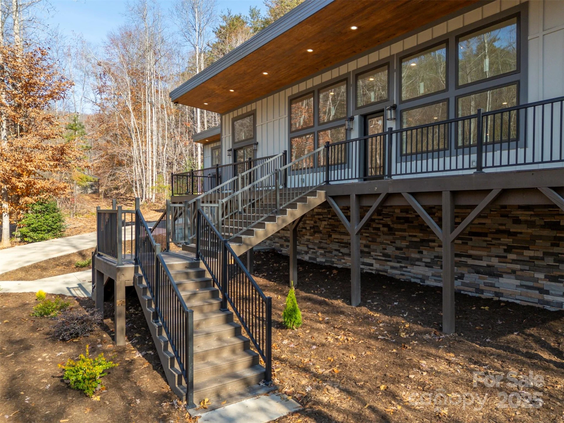 152 Golden Creek Trail - Photo 4
