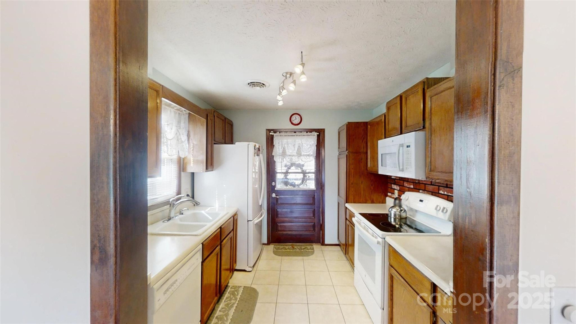 707 Lickskillet Road - Photo 3