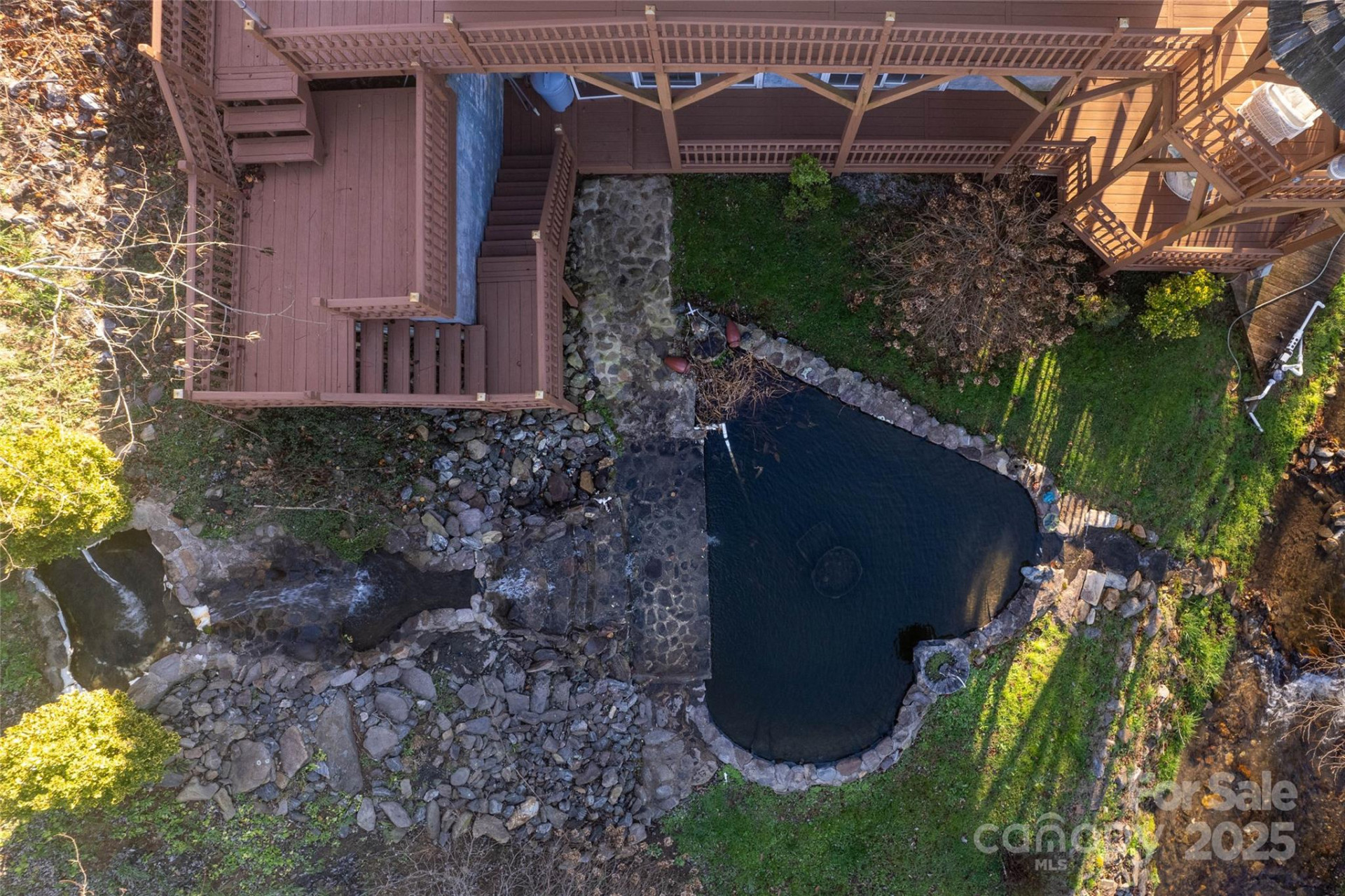 814 Barkers Creek Road - Photo 16