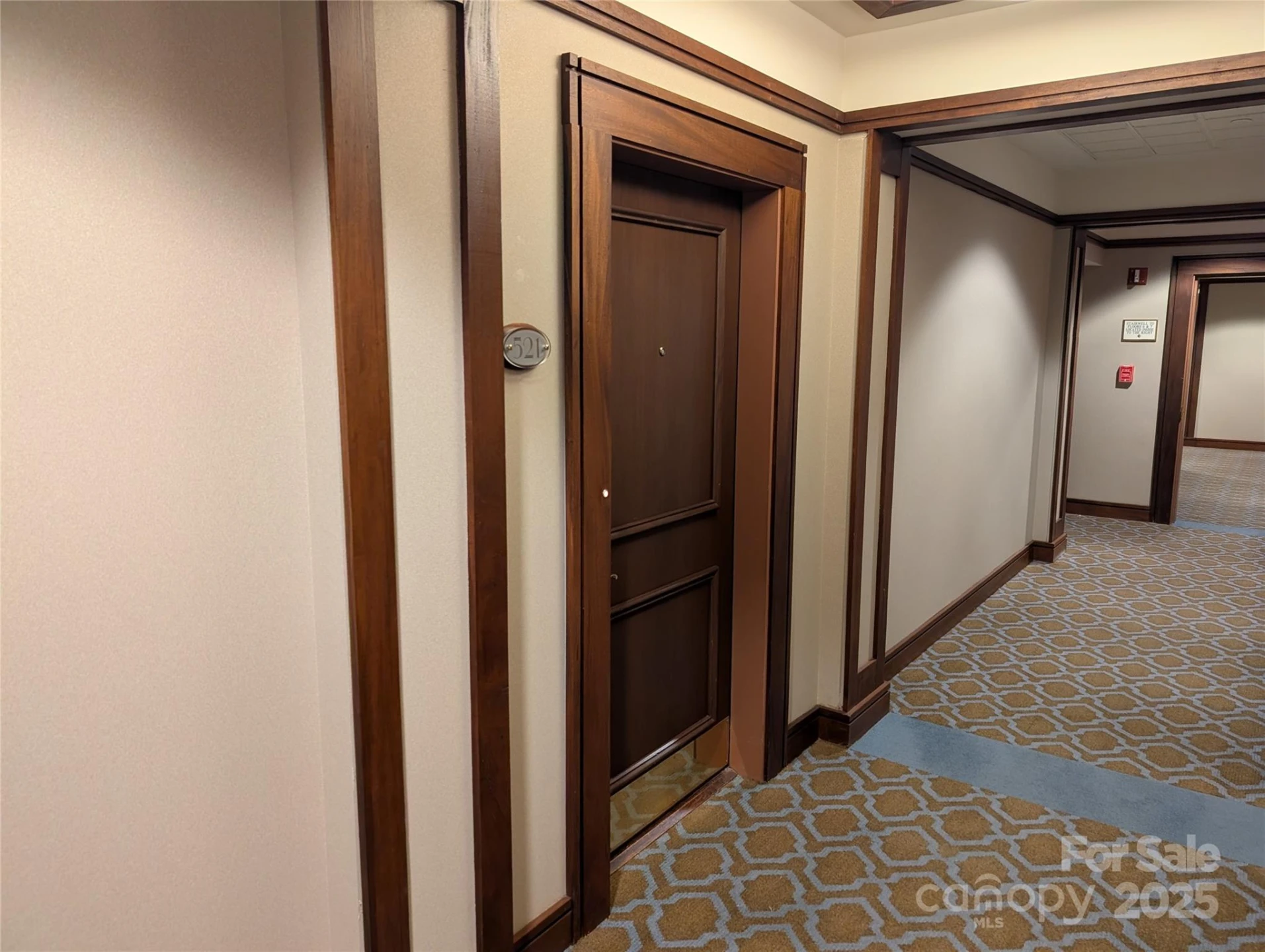 400 Church Street #521 - Photo 2