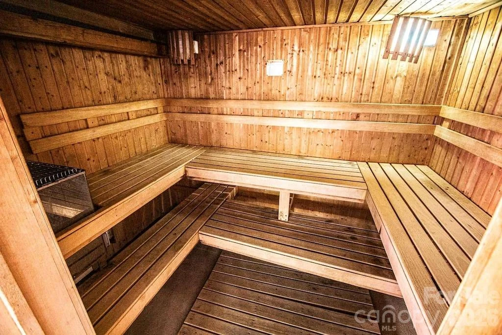 160 Whitney Boulevard #7 - Photo 14