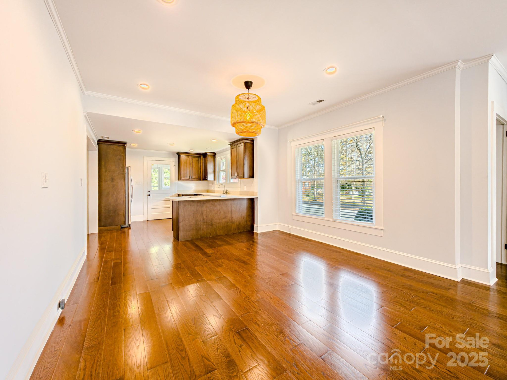 461 Main Street - Photo 4