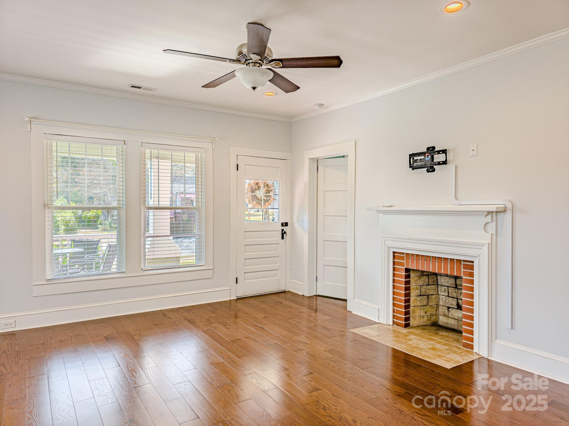461 Main Street - Photo 6