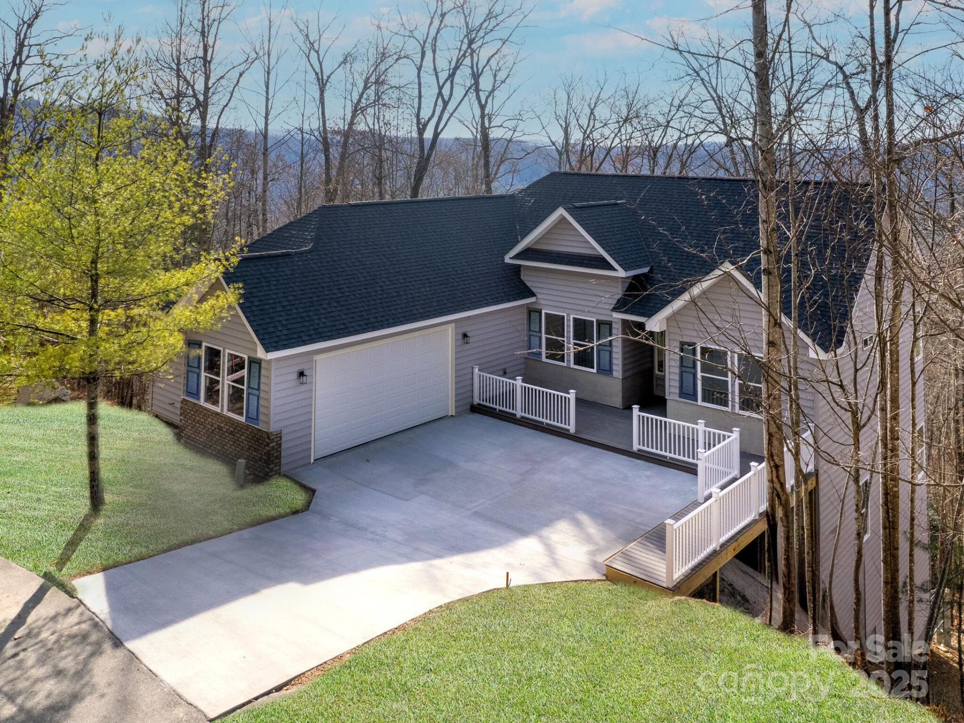 296 Carriage Summitt Way