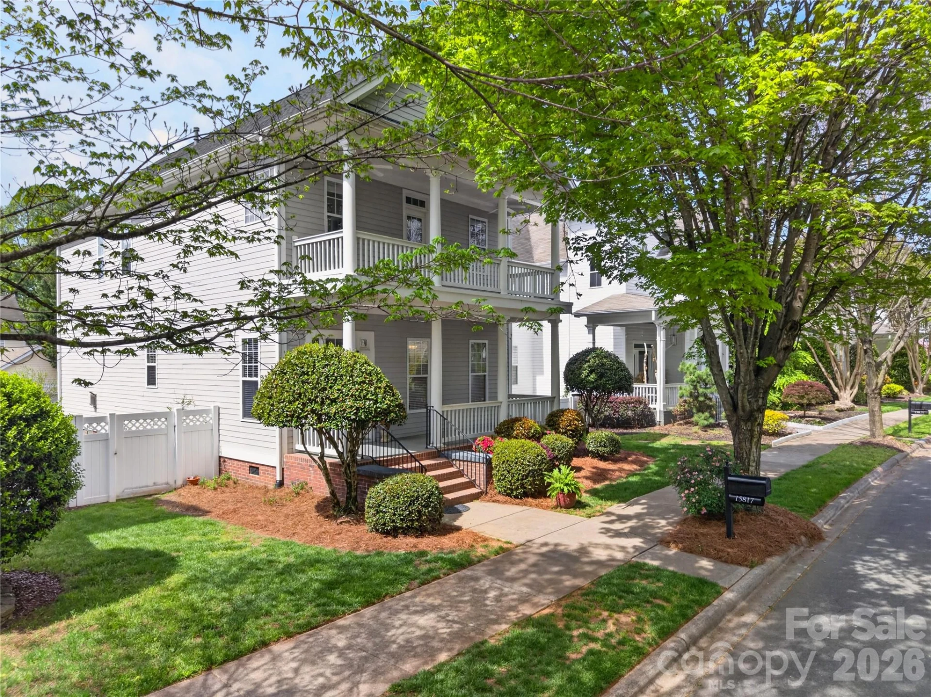 15817 Trenton Place Road - Photo 2