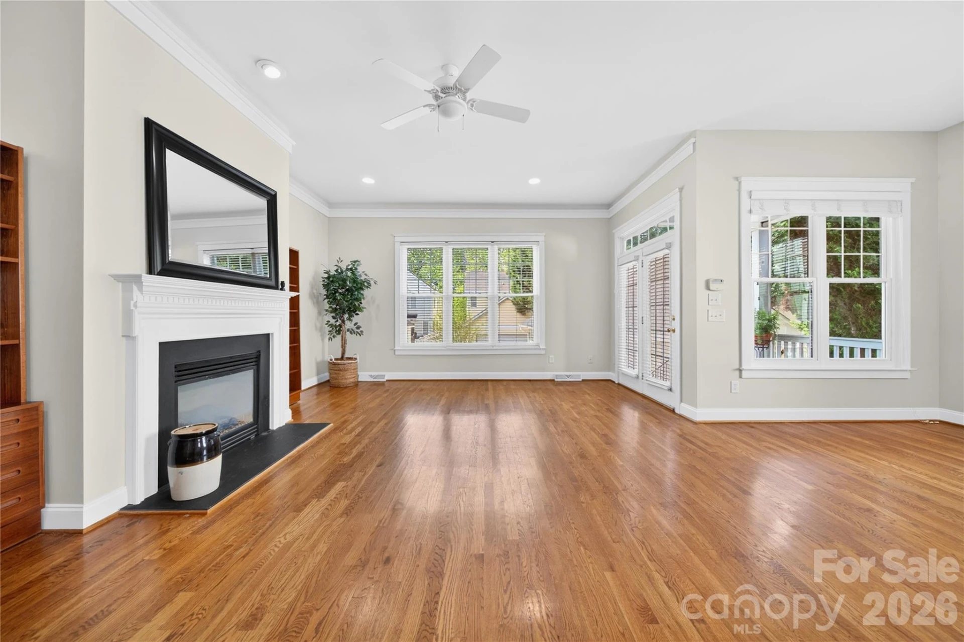 15817 Trenton Place Road - Photo 8