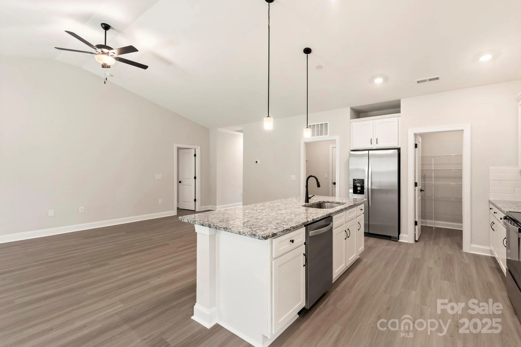 125 Colonial Reserve Avenue - Photo 11