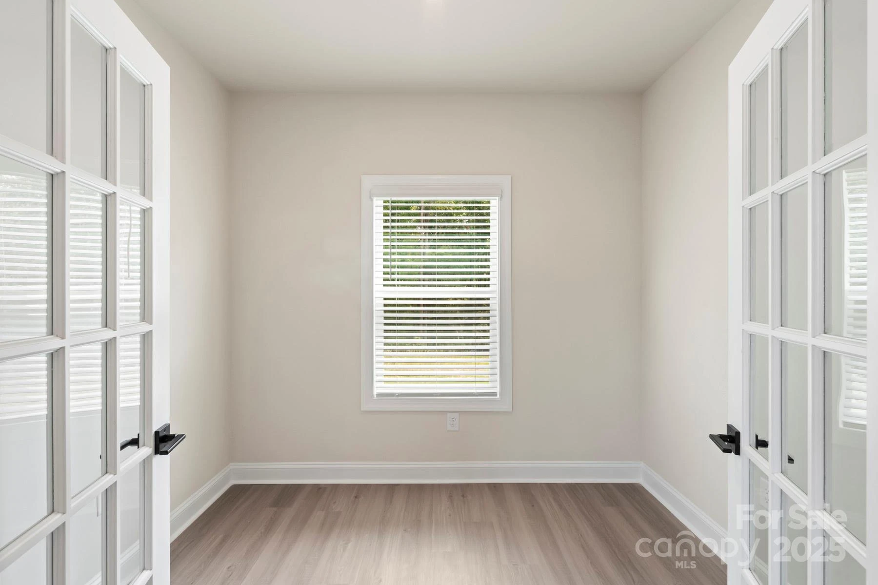 125 Colonial Reserve Avenue - Photo 12