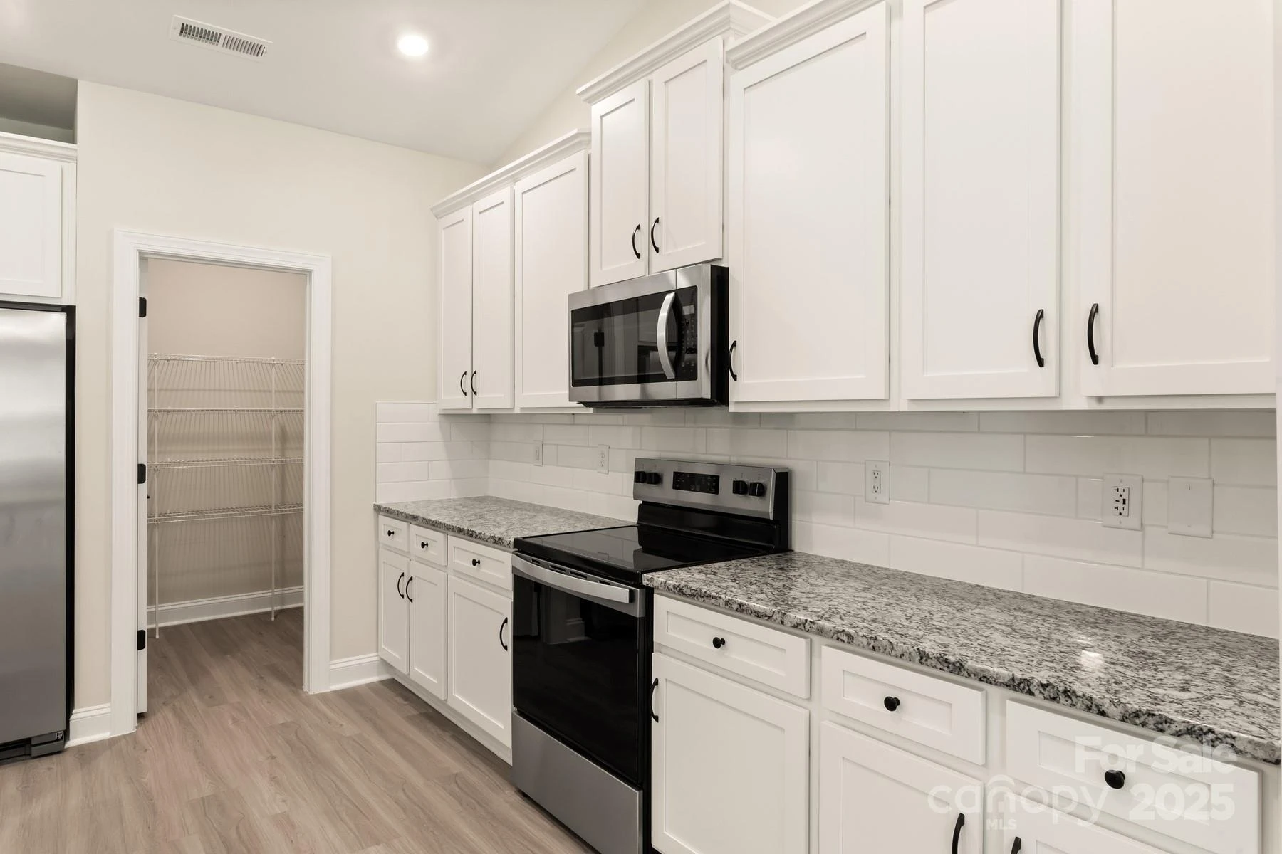 125 Colonial Reserve Avenue - Photo 8