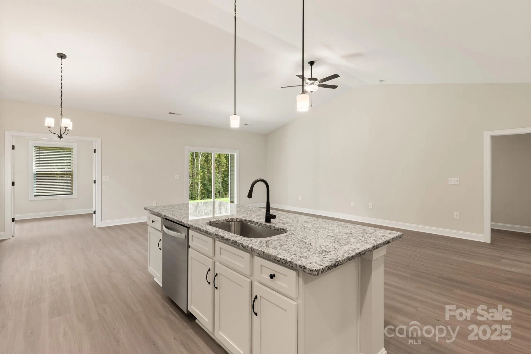 125 Colonial Reserve Avenue - Photo 9