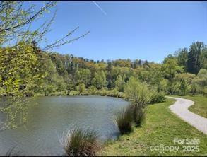 11 Lake Drive #B4 - Photo 18