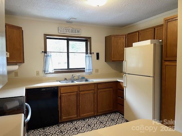 11 Lake Drive #B4 - Photo 6