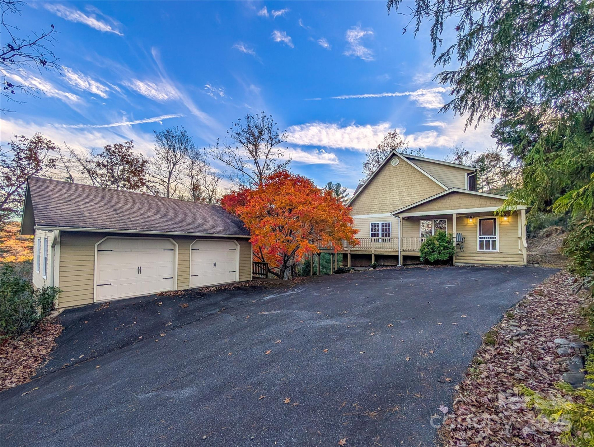 355 Rosewood Lane - Photo 2