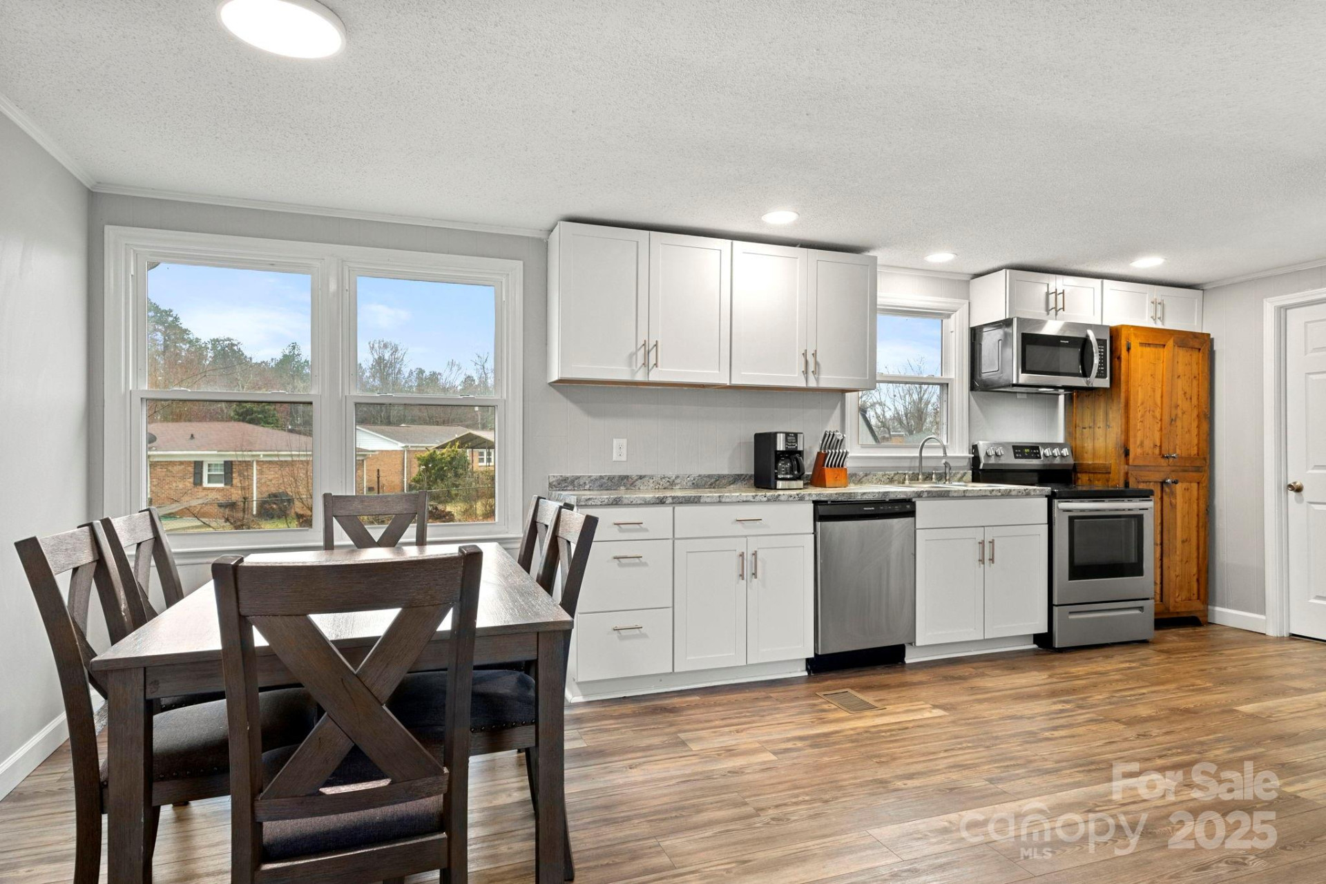 146 Old Castle Lane - Photo 4