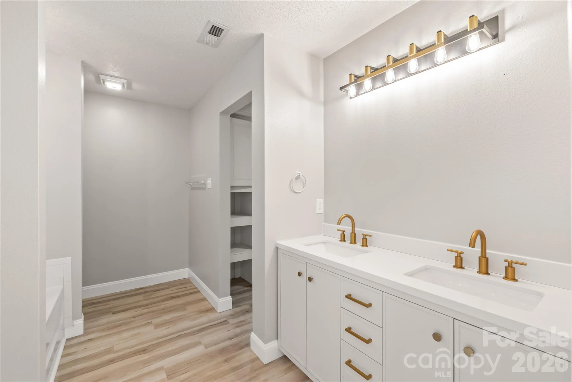 1114 Fenwick Court - Photo 24