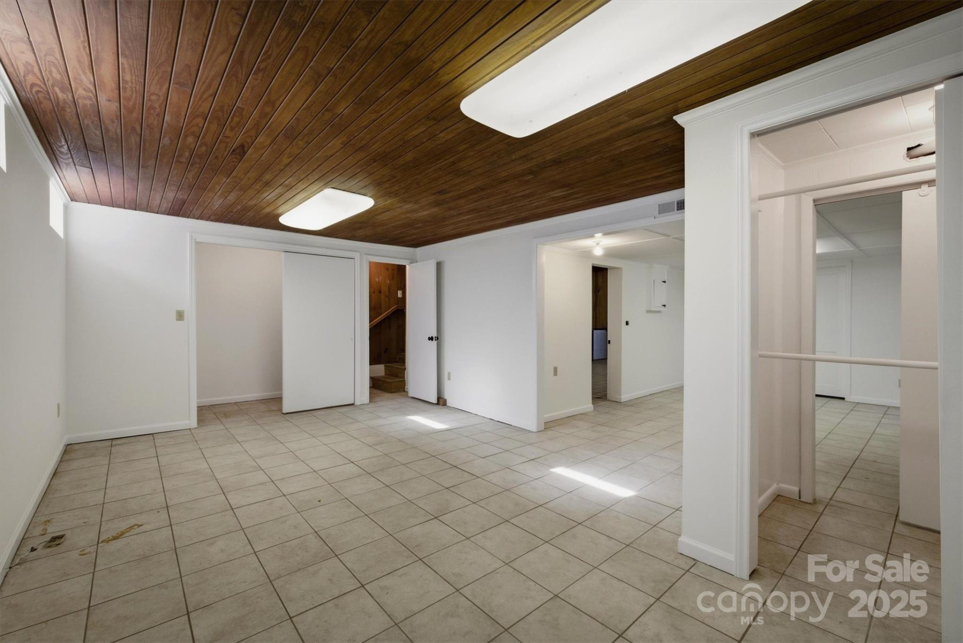 2705 US 70 Highway - Photo 19