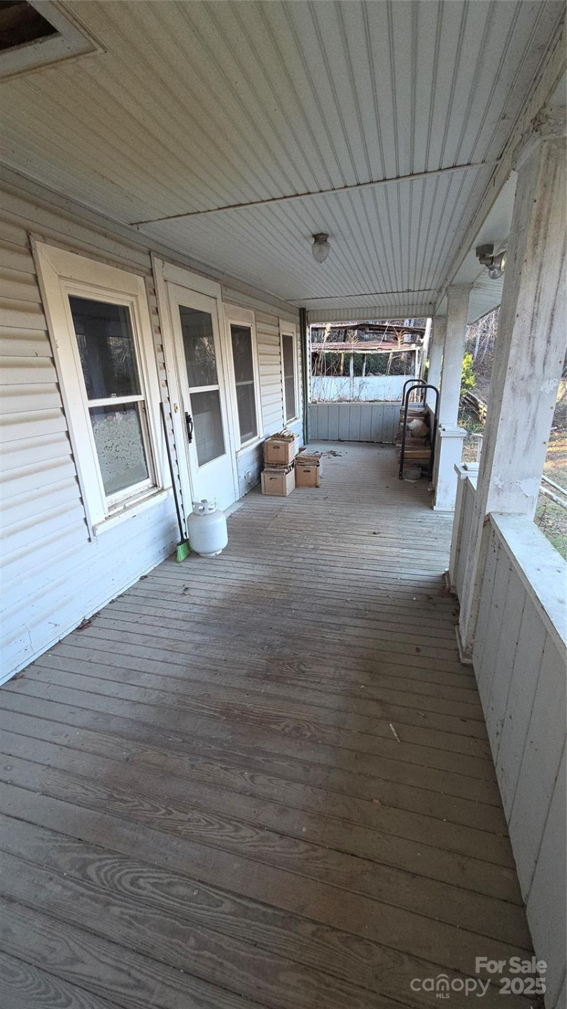 39 Henry Road - Photo 15