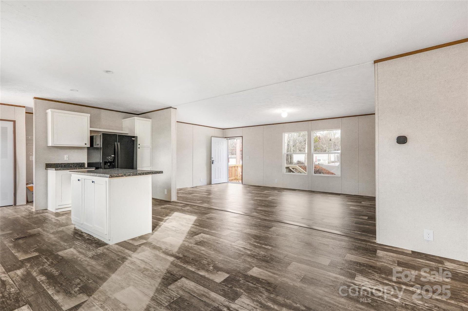 270 Plain View Drive - Photo 2