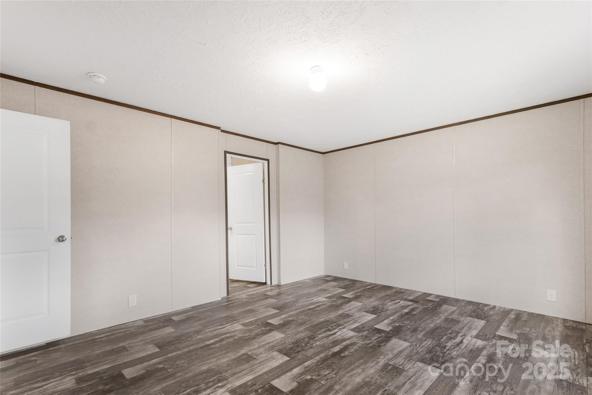 270 Plain View Drive - Photo 17