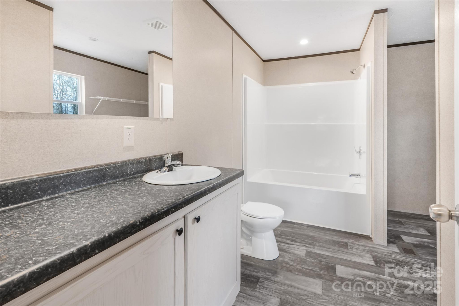 270 Plain View Drive - Photo 19