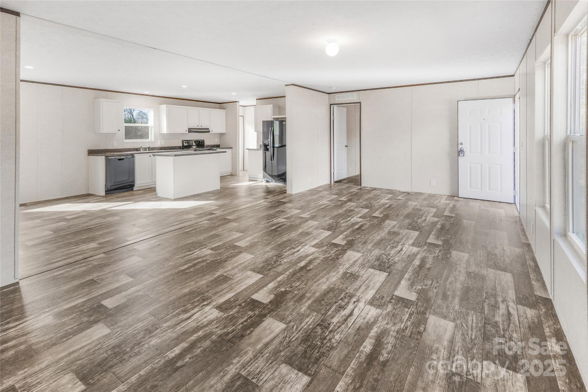 270 Plain View Drive - Photo 3