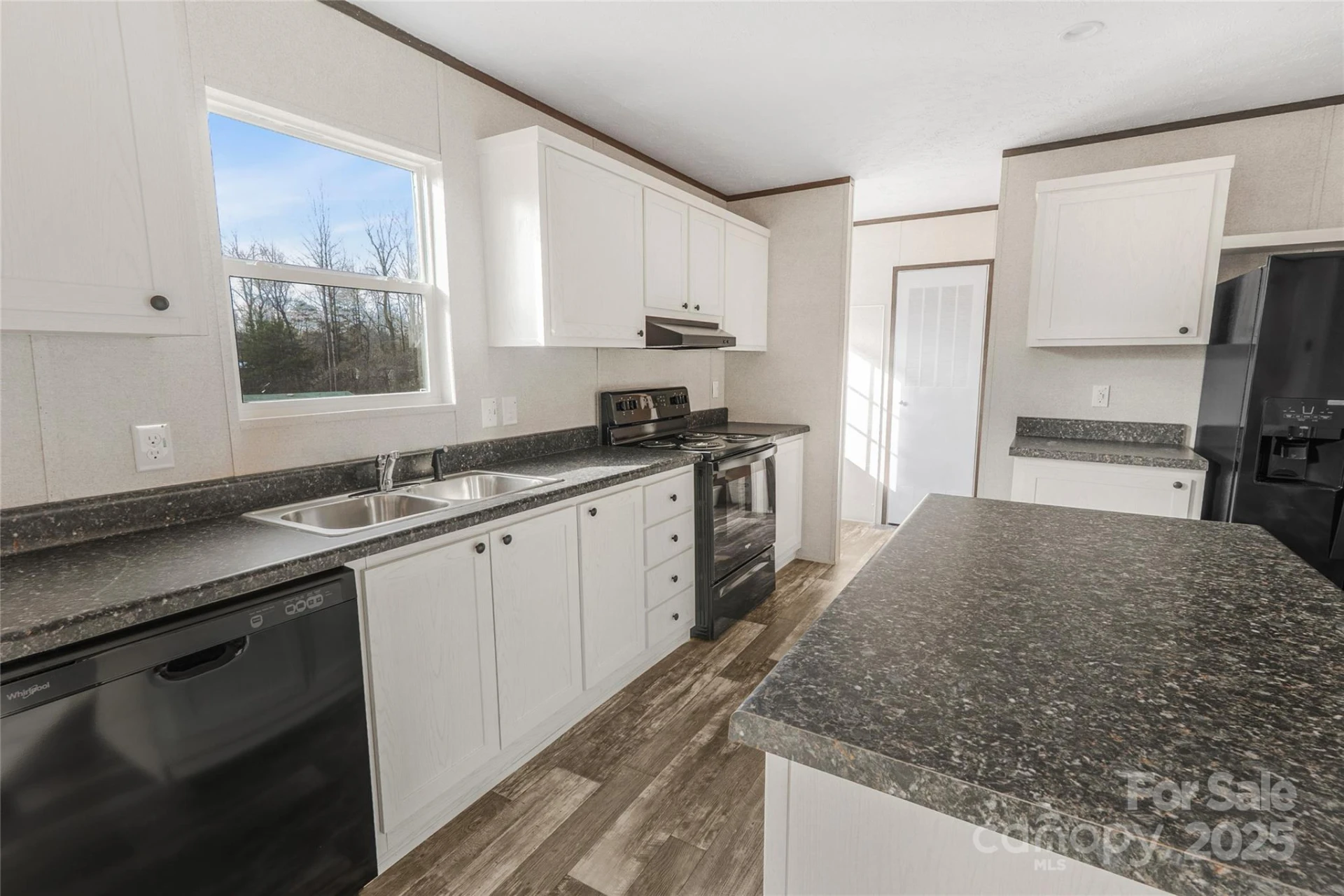 270 Plain View Drive - Photo 6