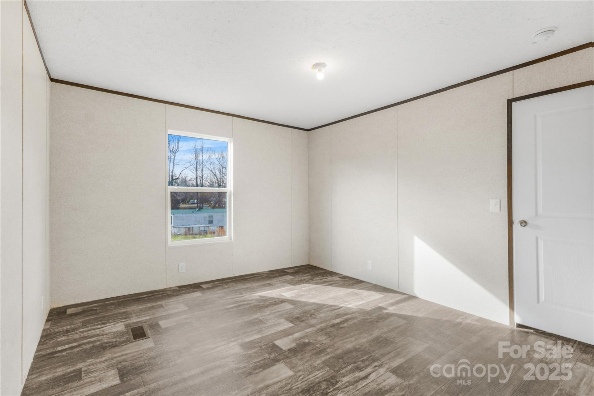 270 Plain View Drive - Photo 9