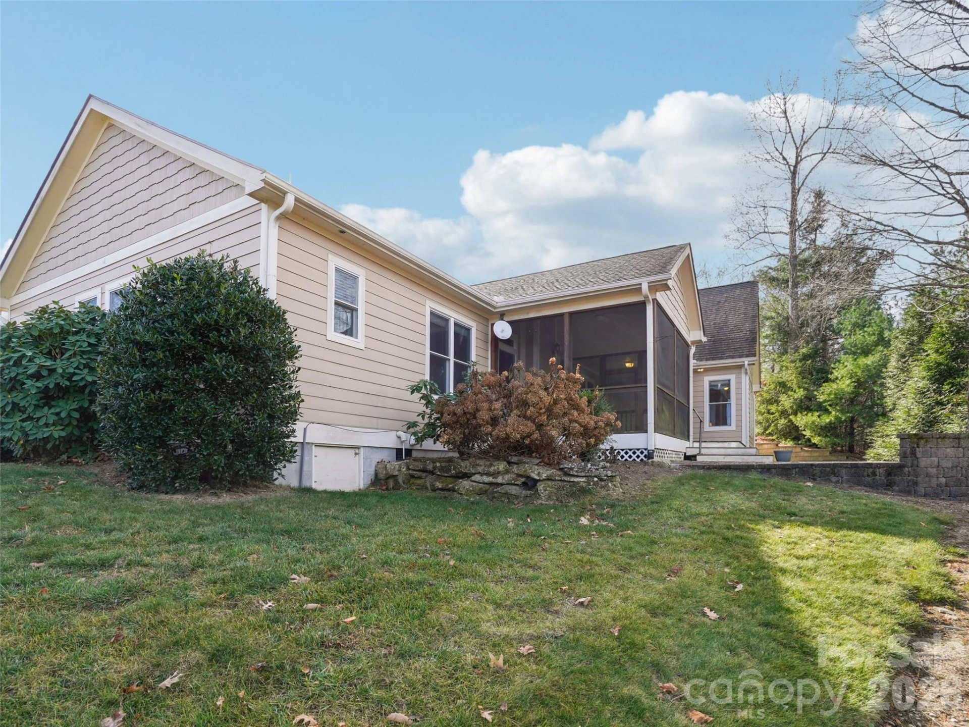 959 Silverglen Way - Photo 38