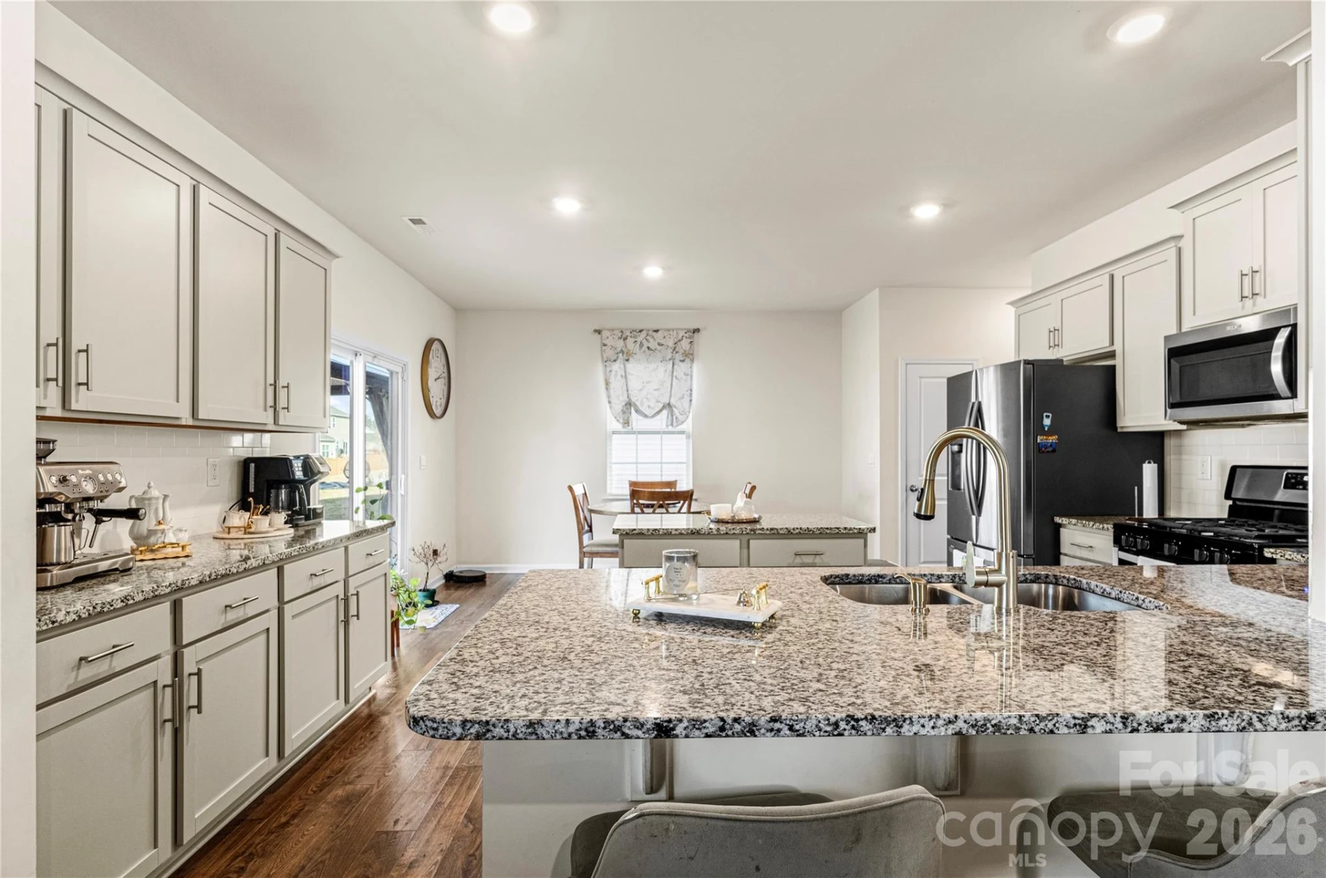 9142 Mackinaw Drive - Photo 5