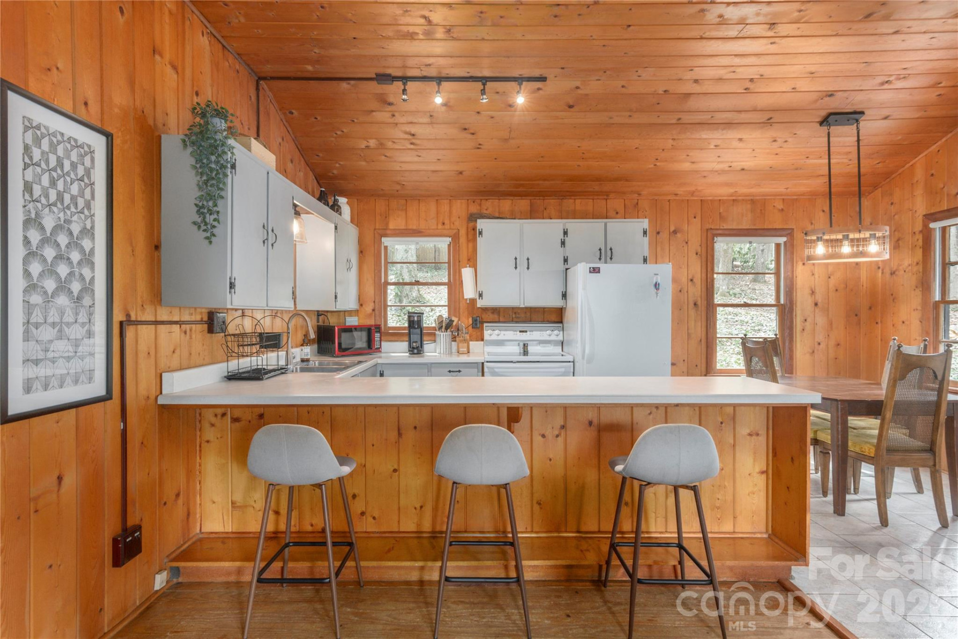 147 Azalea Drive - Photo 4