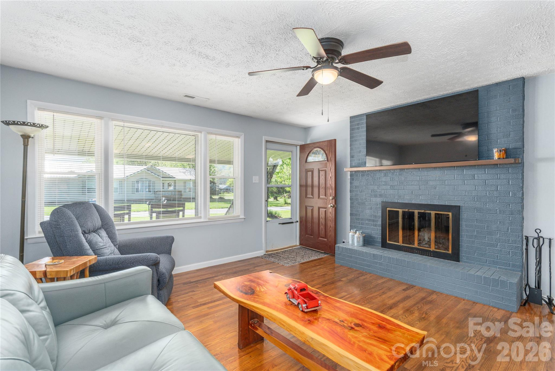 65 Lakeview Street - Photo 4