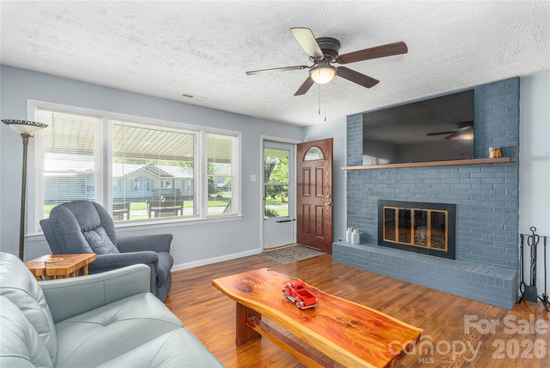 65 Lakeview Street - Photo 4