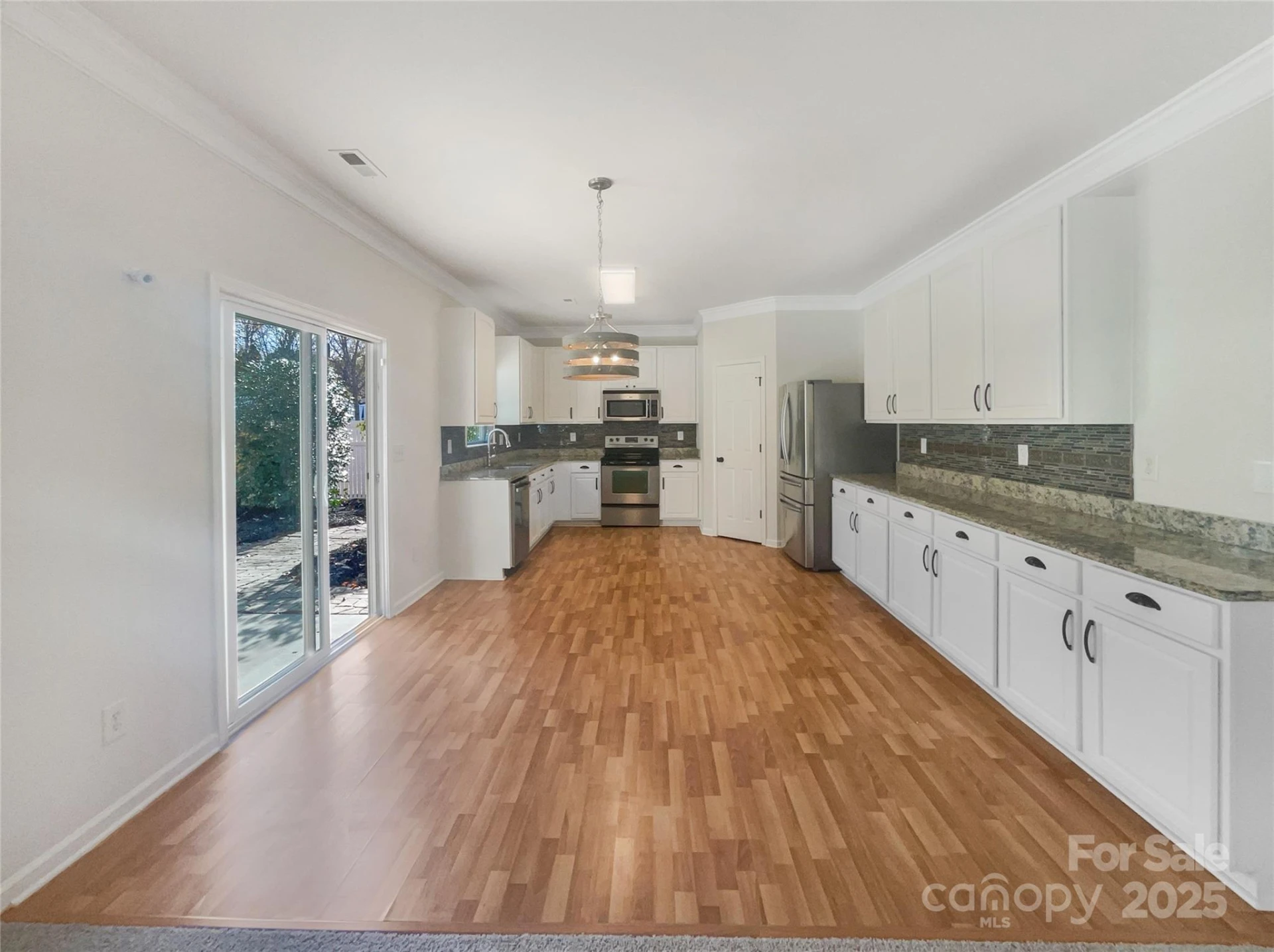 426 Garden Grove Road - Photo 2