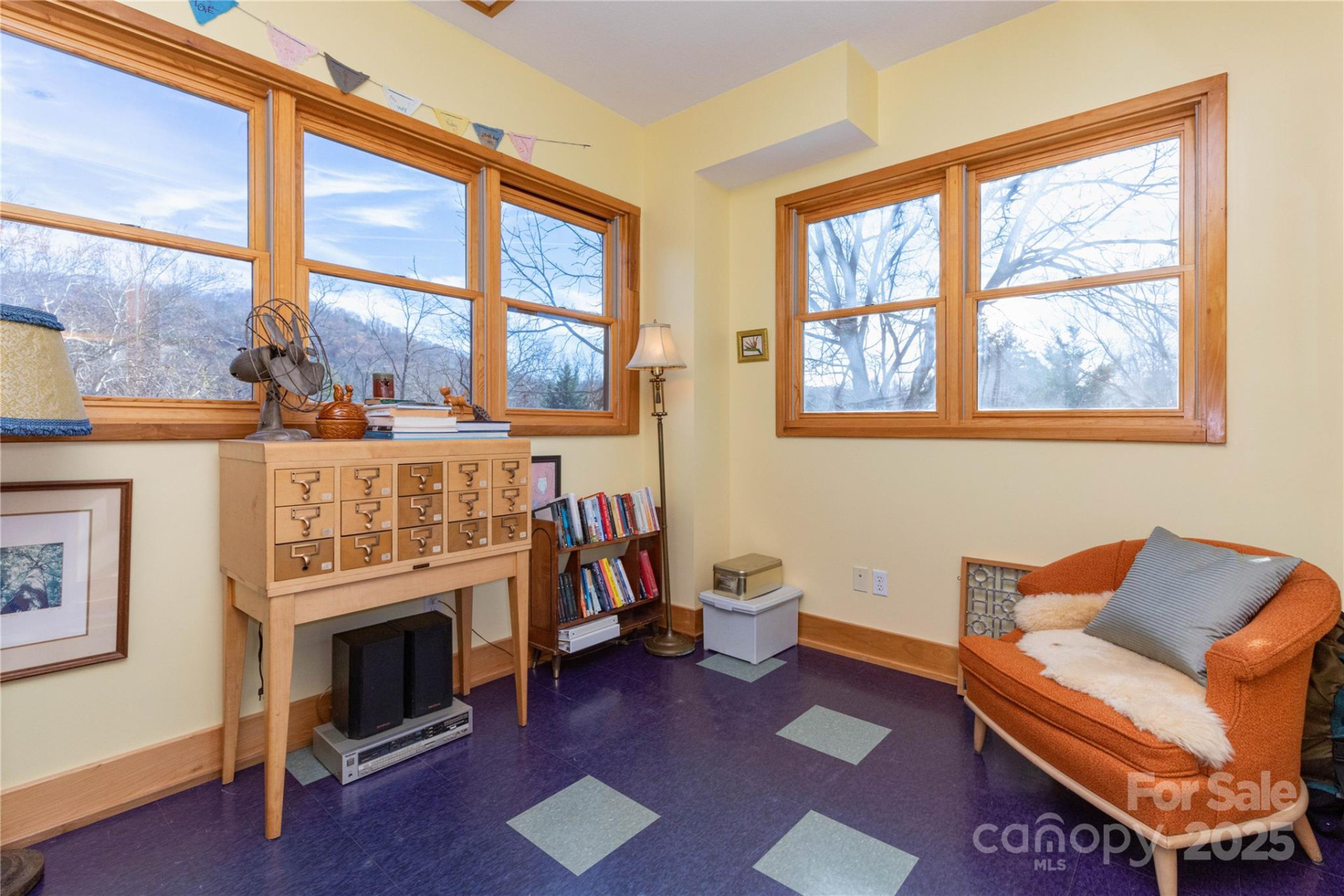 297 Hillside Street - Photo 33