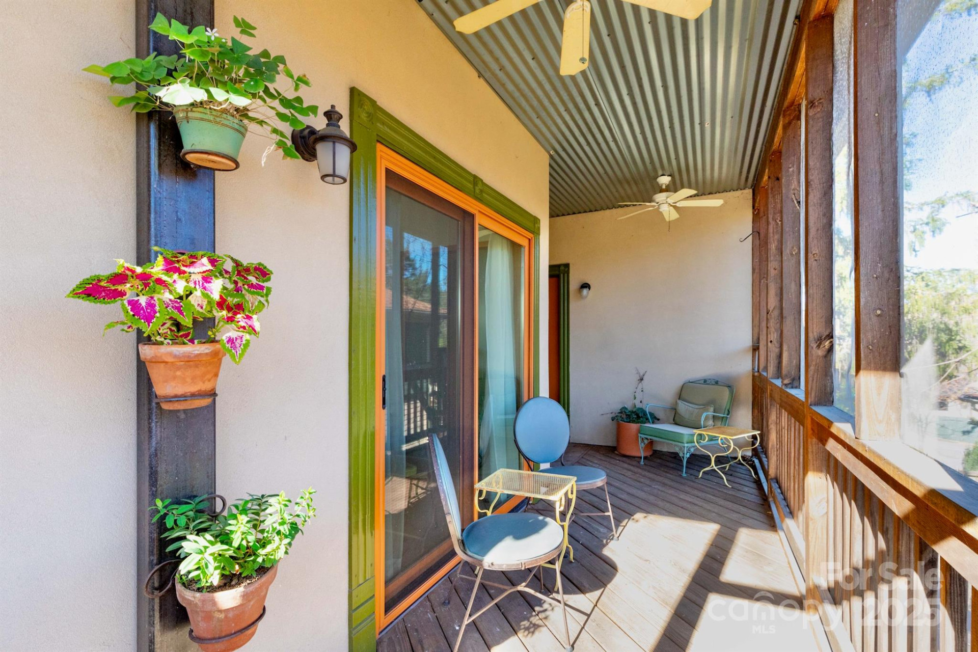 297 Hillside Street - Photo 22