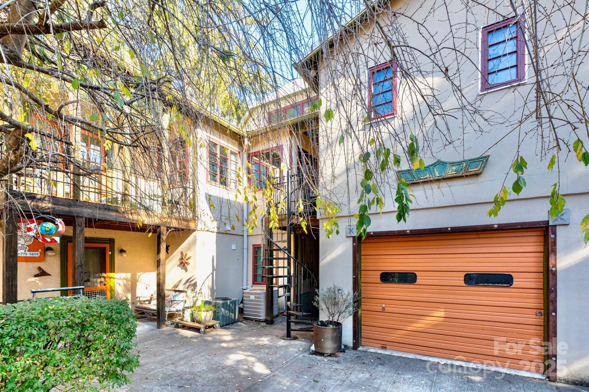 297 Hillside Street - Photo 35