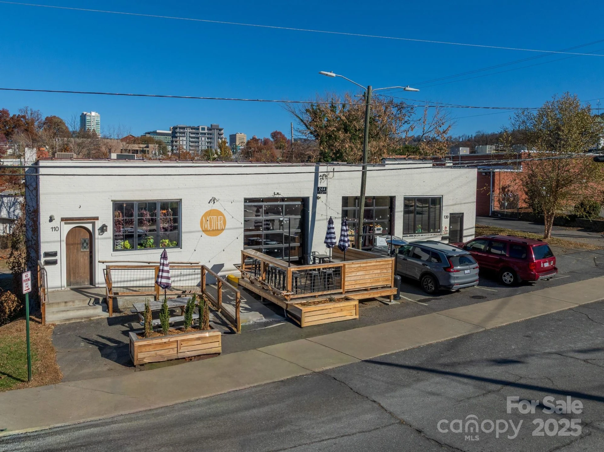 244 Short Coxe Avenue